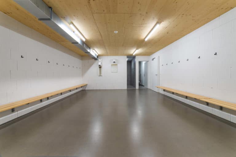 maurice-lacroix-arena-garderobe-2